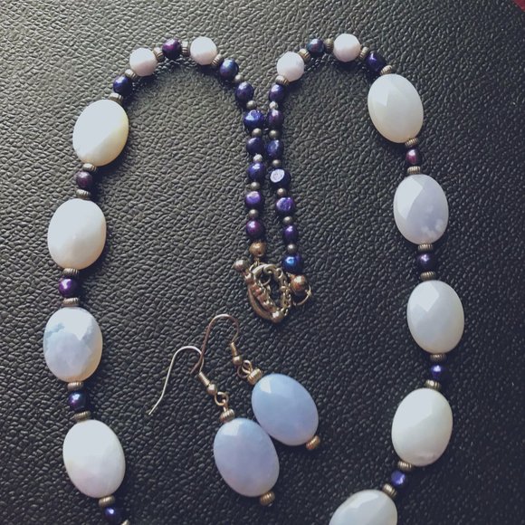 HANDMADE in USA  CHalcedony + FW Pearls   Necklace and earrings - Picture 1 of 5